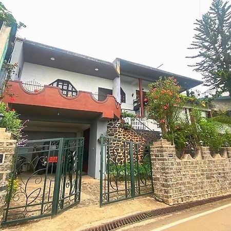 Lake Breeze Nuwara Eliya Exterior photo